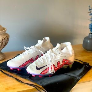 Zoom mercurial superfly eliteFG white bright crimson size 12 no box soccer cleat